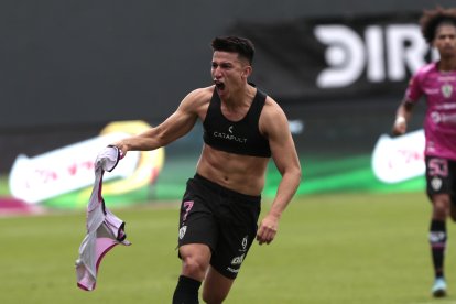 Fernando Gaibor marcó un golazo desde una distancia de 70,9 metros.