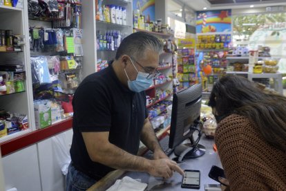 } Chats comunitarios ‘blindan’ no solamente las casas, sino también los negocios