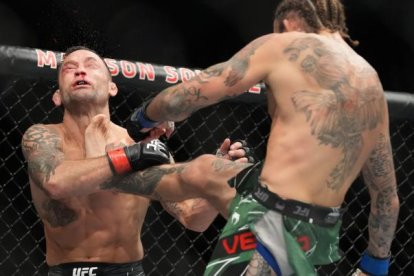 Igual que al legendario Frankie Edgar, a quien noqueó en noviembre del 2021 de un patadón, Chito Vera se sacudió con su gente en Twitter.