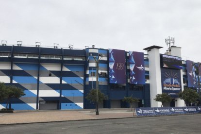 El Estadio Modelo Alberto Spencer luce una fachada completamente remodelada.