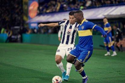 Alan Franco jugó como volante izquierdo y Luis Advíncula como lateral derecho. Tuvieron un duelo personal.