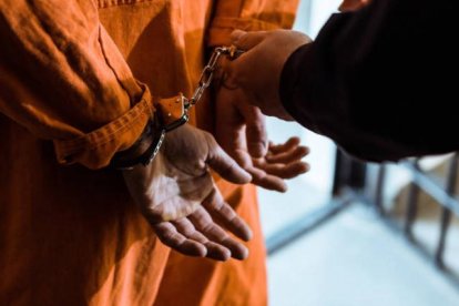 Arrestan a un hombre acusado de matar a una niña de 2 años en Bolivia