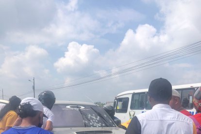 Más de 25 tiros habría recibido el policía