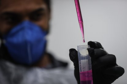 A través de la dosis se pueden administrar proteínas inmunizantes a través de la superficie de las mucosas.