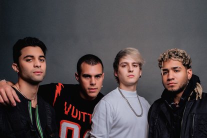 "CNCO se separa pronto", dijo el puertorriqueño Zabdiel de Jesús, uno de los miembros de la banda, tras obtener un galardón en el evento.