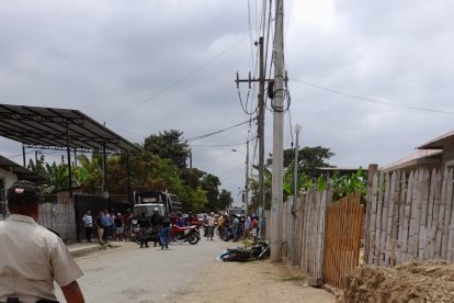 Lo intentaron reanimar, pero ya había agarrado vuelo al país de los acostados.