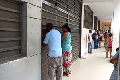 Estudiante hirió a un compañero mientras manipulaba un arma en clases