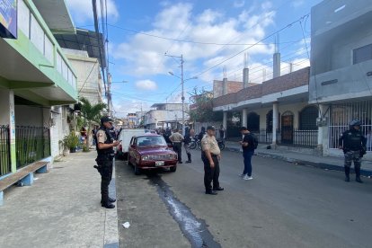 Manta se vuelve a teñir de sangre con dos hombres baleados