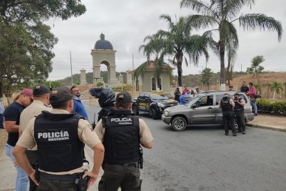 Luego del robo, se produjo un cruce de balas.