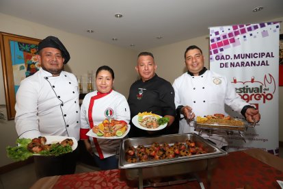 Los chefs Christian Santillán, Angie Mendieta, Leonardo Morán y Byron Potes mostraron sus delicias en Naranjal.