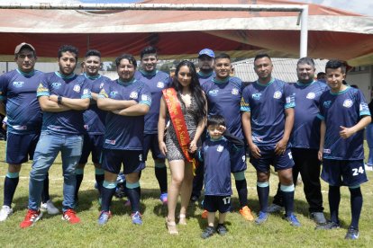 Nataly Martínez fue elegida reina de la Copa Salud. Además, fue clave en la conformación del equipo de la clínica Dame.