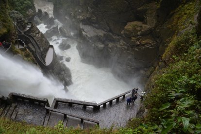1. En el último balcón que da al río Verde habría ocurrido la tragedia de madre e hijo.