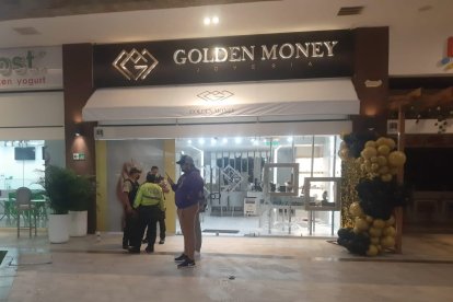 Manta: Inauguraron una joyería con plomo y sangre