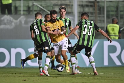 El delantero uruguayo Gonzalo Mastriani enfrentó con Barcelona al América Mineiro, en la fase de grupos de la Copa Libetadores 2022.