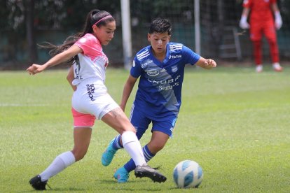 Emelec no pudo ante Ñañas y perdió la categoría en el fútbol femenino.