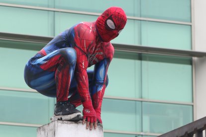 Con el Sensual Spiderman se le arregló la vida al guayaquileño Renato Avilés