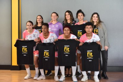Ñañas presentó a los seis refuerzos que incorporó para encarar los playoffs de la Superliga femenina.