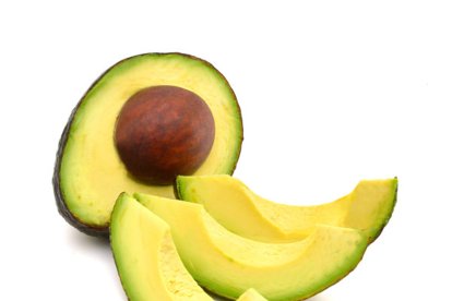 Se recomienda consumir 1/4 parte de un aguacate.