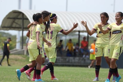 Los playoffs de la Superliga femenina estaban previstos que inicien el viernes 12 de agosto, pero fueron suspendidos por la paralización de los árbitros.