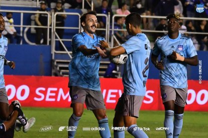 Liga de Quito vs. Emelec: ¡Un duelo vital para sus aspiraciones!