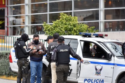 El crimen ocurrió en los exteriores de un centro comercial.