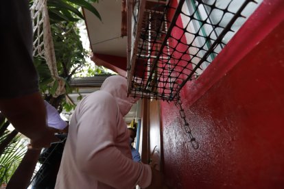 Sujetos armados llegaron e ingresaron a la vivienda de las víctimas, ubicada en las calles 50 y Sedalana, en el suroeste porteño.