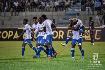 9 de Octubre salió victorioso en su primer partido de la liguilla ante Mushuc Runa.