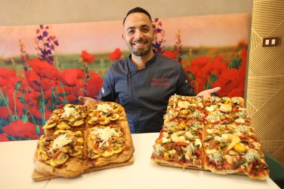 El chef Daniele creó una pizza con camarón y otra con papa inspirado en Ecuador.