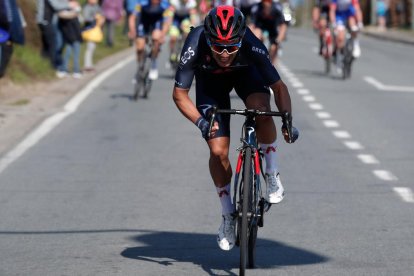 Richard Carapaz se ubicó en la décima posición, en la primera etapa de La Vuelta a España.