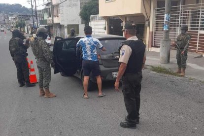 La Policía y la fuerza militar realizaron operativos en la zona.
