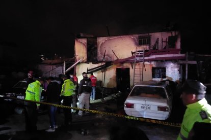 La destrucción de la vivienda fue total y su propietaria se quedó sin nada. Ni siquiera tiene ropa para ponerse.