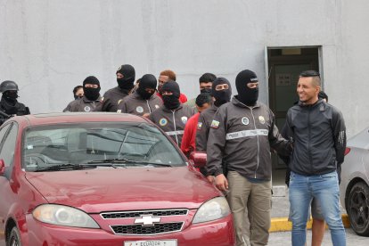 Varios detenidos se mostraban sonrientes mientras eran presentados en el Cuartel Modelo.