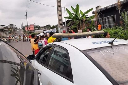 Le dieron bala mientras esperaba que su sobrina salga de la escuela