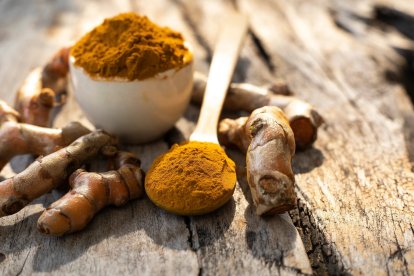 La cúrcuma es ideal para aromatizar platillos.