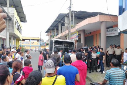 Nadie se percató en qué momento ingresó el hombre a la casa.