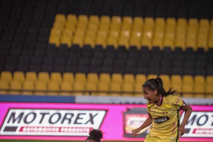 Tatiana Bermeo, la volante de Barcelona que lleva tres goles y cumple su sueño.