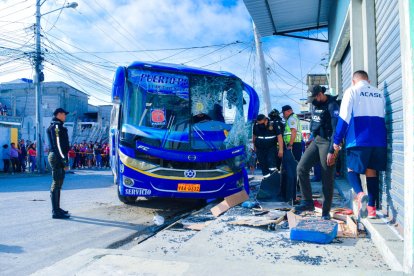 La Libertad: Mujer muere aplastada por un bus de transporte público