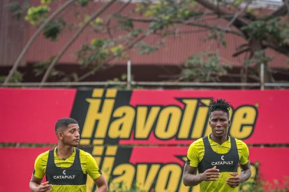 Jonatha Perlaza y Adonis Preciado listos para enfrentar a Gualaceo.