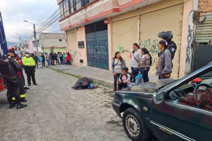 Cuando los paramédicos llegaron a la escena, el hombre ya no tenía signos vitales.