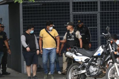 Guayaquil: Según la Policía, exfuncionario de la ATM ponía 'papelito' bodegas para encaletar droga