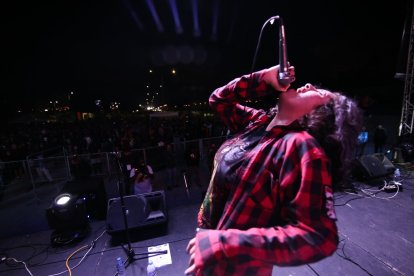 Maddie Lynn y su banda serán teloneras en el concierto.