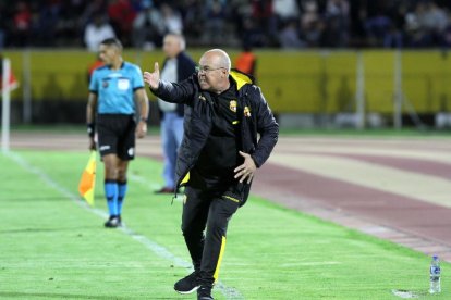 El estratega de Barcelona, Jorge Célico, deberá recomponer su equipo para la final de la LigaPro.