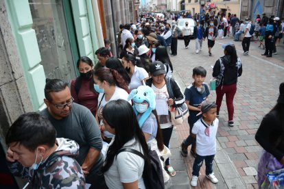 La espera llegó a ser de hasta dos horas.