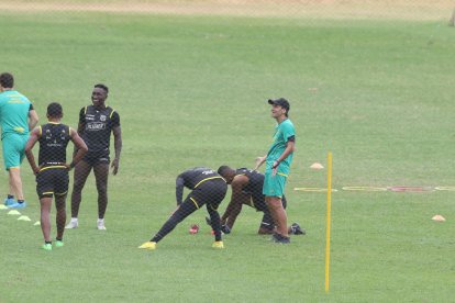 En la práctica del miércoles 7 de septiembre de 2022, el argentino no paró de ‘pelar el diente’ con sus dirigidos