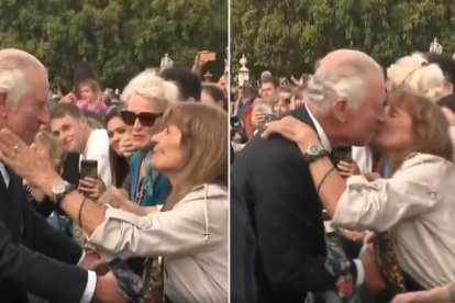 El rey Carlos recibió un beso en la mejilla cuando se encontró con multitudes que lo vitoreaban en el Palacio de Buckingham.