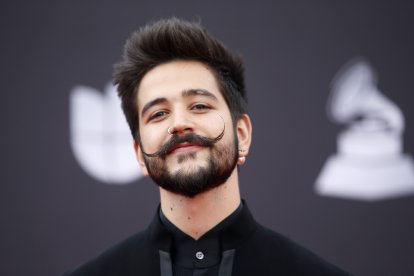 Camilo estrena su nuevo álbum De Adentro Pa’ Afuera