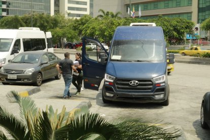 La empresa ofrece paquetes turísticos y estos en ocasiones incluyen enlaces con transportes autorizados y con permisos de la ANT, aseguran.