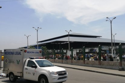 A un hombre lo asesinaron junto al mercado Casuarina.