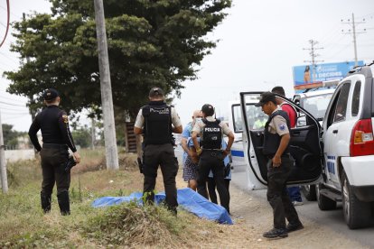 El área del suceso fue acordonada por los uniformados.