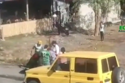 Policías fueron agredidos por detener a un hombre